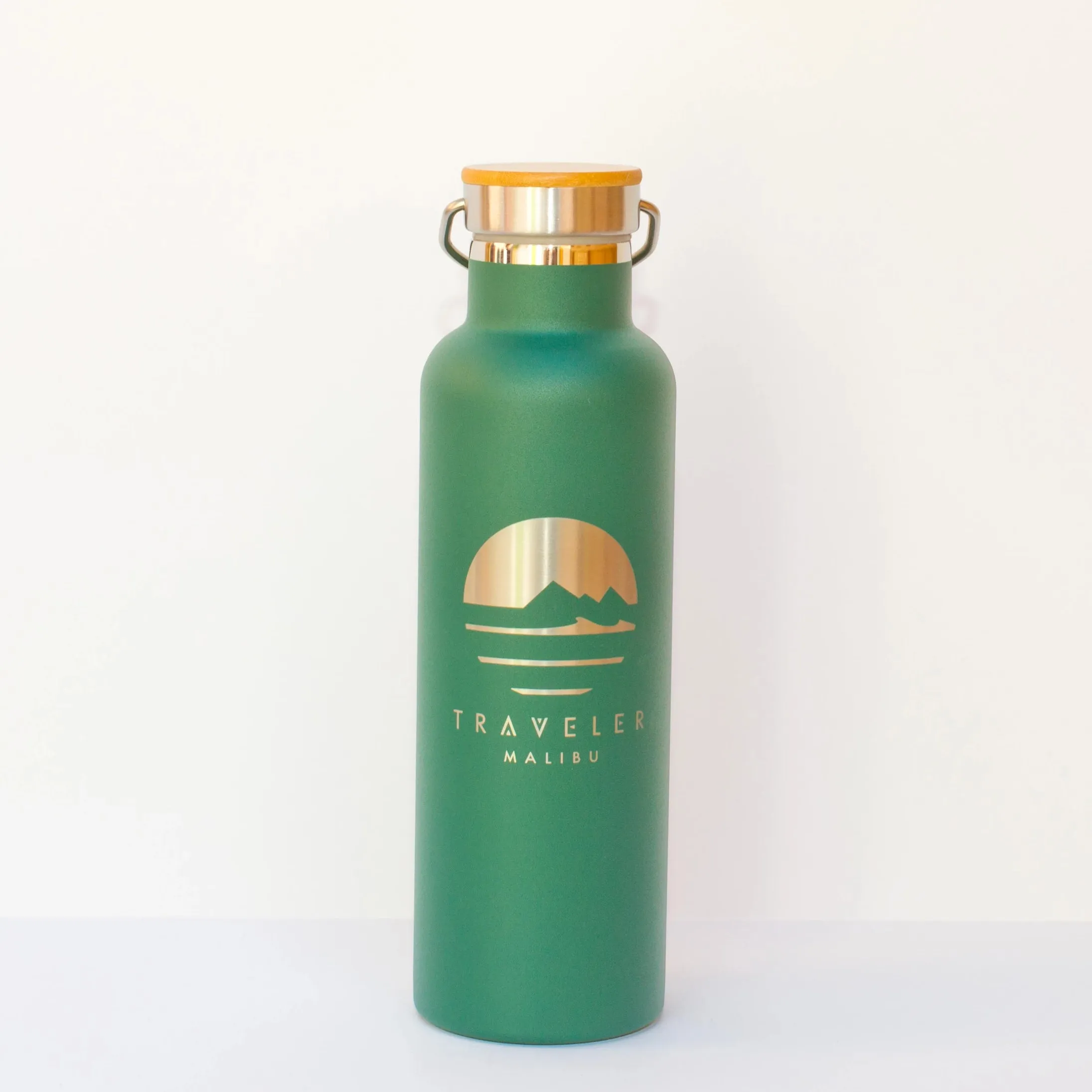 Traveler 25oz. Water Bottle